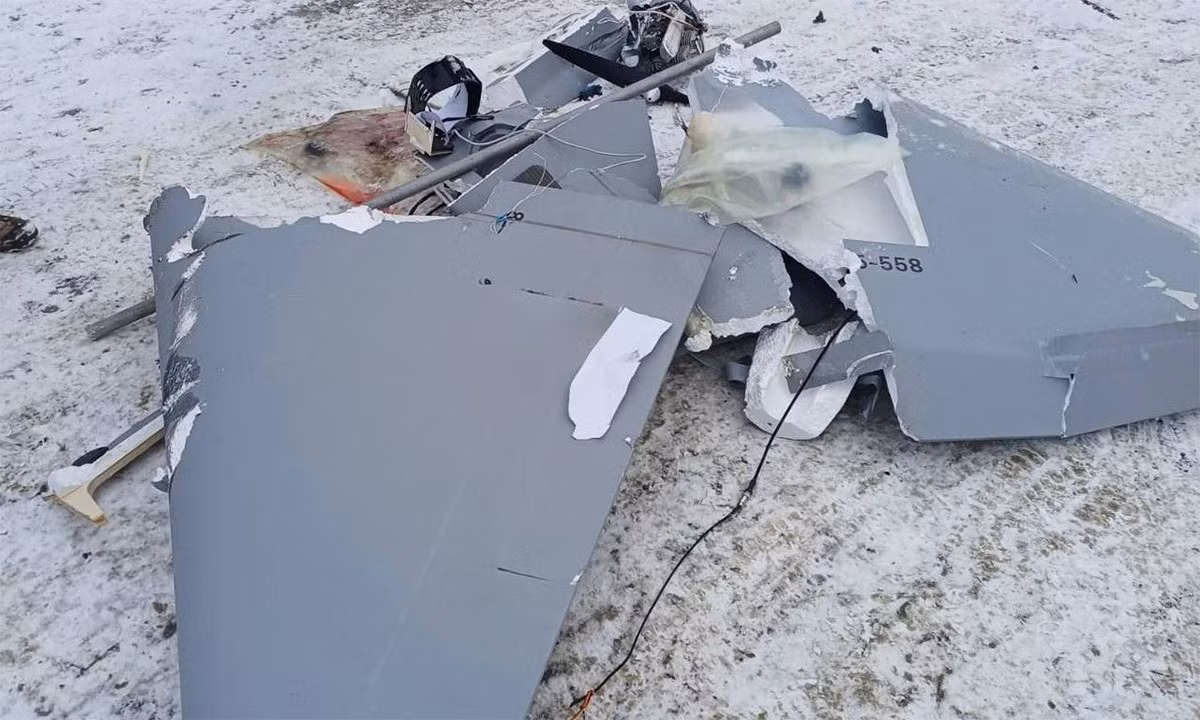 Trên chiến trường Ukraine hiện tại, không chỉ có AFU sử dụng hệ thống Starlink vào chiến đấu, mà có cả Quân đội Nga (RFAF). Theo trang The National Interest (NI) của Mỹ, Nga đã đẩy Mỹ vào thế “bế tắc”, bằng cách sử dụng các thiết bị đầu cuối liên lạc vệ tinh Starlink trên UAV tấn công tầm xa của Nga.