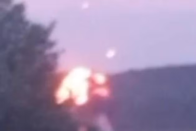 Theo một số thông tin chưa được kiểm chứng, toàn bộ lô vũ khí trên đã đến Ukraine cách đây 5 ngày. Tất nhiên, số lượng vũ khí bị phá hủy chính xác vẫn còn hơi mơ hồ. Nhưng xét theo các vụ nổ mạnh với tiếng nổ liên tục và quy mô của đám cháy tại doanh nghiệp TM Penoboard ở Ternopil, thì các cuộc không kích đã rất thành công.