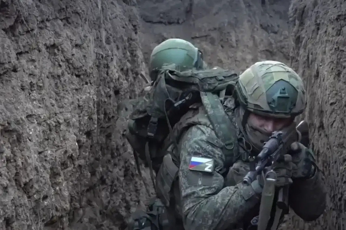 Hiện tại, nhiệm vụ then chốt của quân đội Nga là tiếp cận Nhà máy bia và văn phòng tuyển quân Kupyansk, sau đó giữ vững vị trí. Chỉ khi đó mới có thể nói rằng hầu hết các phòng tuyến bên trong các khu dân cư bên bờ phải của thành phố đã bị phá vỡ.