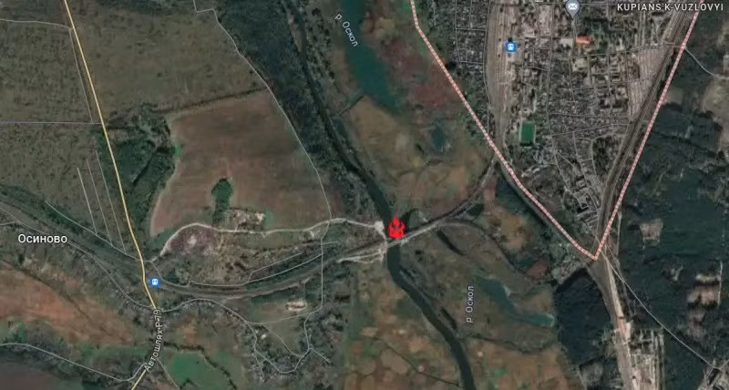 Kênh Suryiakmaps xác nhận, Không quân Nga đang tiến hành các cuộc không kích vào các giao lộ và cầu phao trên trục Osinovo – Kupyansk - Uzlovoy, vô hiệu hóa những "nút cổ chai" và UAV Nga đang săn lùng các điểm tập kết xe tiếp tế của AFU gần đó; và ghi nhận AFU tiếp tục rút lui khỏi khu vực tây bắc Kupyansk.