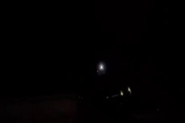 Như vậy, kể từ tối ngày 25/5, tổng số UAV tự sát tấn công Moscow bị chặn đã lên tới mười chiếc. Một trong những khoảnh khắc UAV bị bắn hạ ở Ramenskoye, ngoại ô Moscow, khi chiếc UAV này đang hướng về thủ đô Nga, đã được người dân địa phương ghi lại, và video cho thấy một tia sáng chói trên bầu trời đêm.