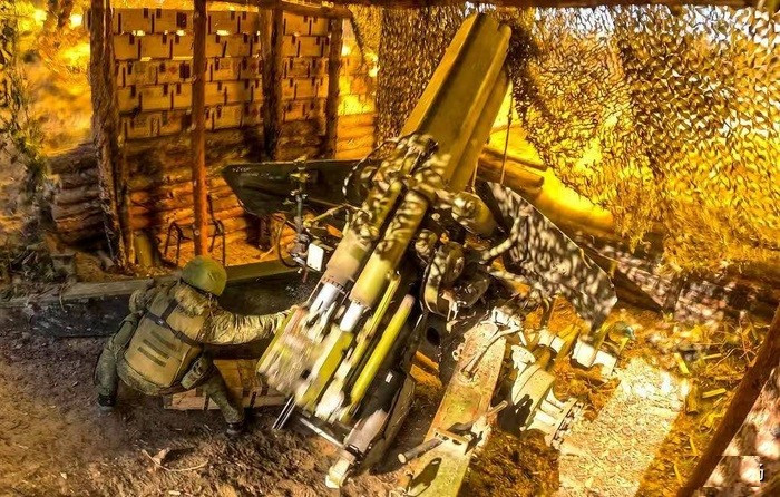 Cùng lúc, hỏa lực pháo binh của AFU, đã được tính toán sẵn phần tử bắn, liên tục nã đạn vào khu vực; trong khi UAV Vampire và UAV lảng vảng Phoenix Ghost, bắt đầu các cuộc tấn công chính xác. Hầu hết các xe bọc thép của Nga bị phá hủy, đều tập trung ở một khu vực.