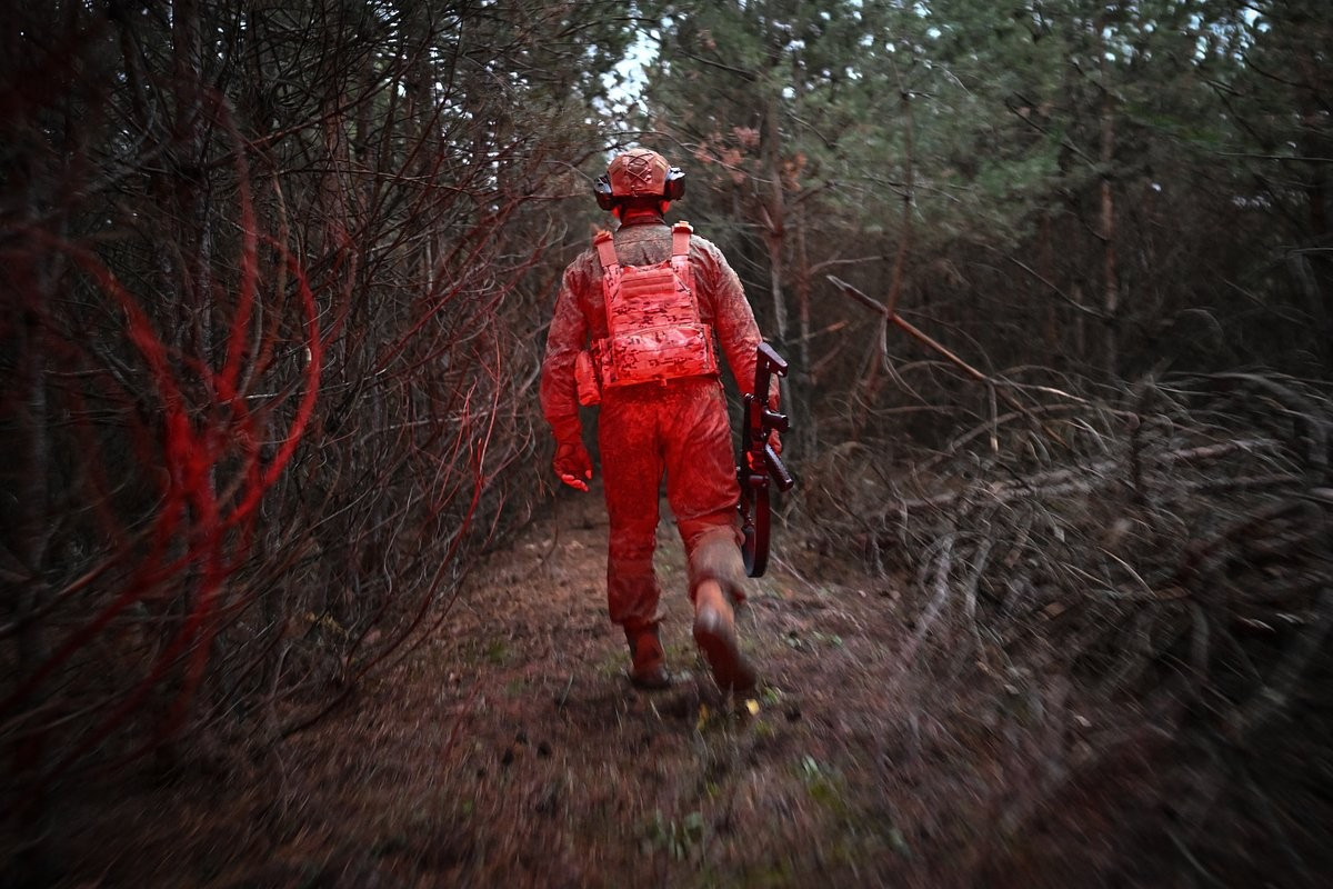 Vào tháng 8 năm 2024, hai lính bắn tỉa thuộc Lữ đoàn Tấn công số 3 của AFU, đã bám trụ chiến đấu trên nóc một nhà ga xe lửa trong 14 giờ, thu hút hỏa lực của ba khẩu đội pháo binh Nga và câu giờ quan trọng để quân Ukraine sơ tán.