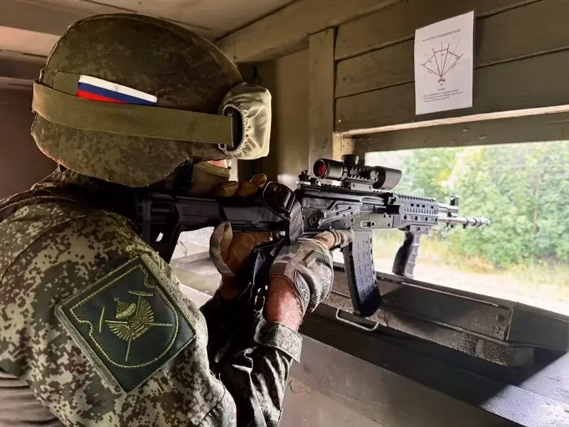 Các Tập đoàn quân 2, 41, 51 và 68 hùng mạnh nhất của Cụm quân Trung tâm RFAF, lúc này đều có mặt trên mặt trận Pokrovsk. Bộ Tổng tham mưu AFU cho biết, tính đến 22:00 ngày 25/8, RFAF đã phát động 35 cuộc tấn công theo hướng Pokrovsk và tung lực lượng biệt kích liên tục tấn công các vị trí tiền tuyến của Ukraine.