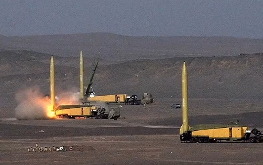 Sự kiện xung đột Iran-Israel bùng nổ, khiến kho tên lửa đánh chặn của cả Mỹ và đồng minh Israel sụt giảm tới mức báo động. Phát biểu tại hội nghị thượng đỉnh NATO ở The Hague ngày 25/6 vừa qua, Tổng thống Trump lưu ý rằng, hiện tại tên lửa Patriot "rất khó để có được";