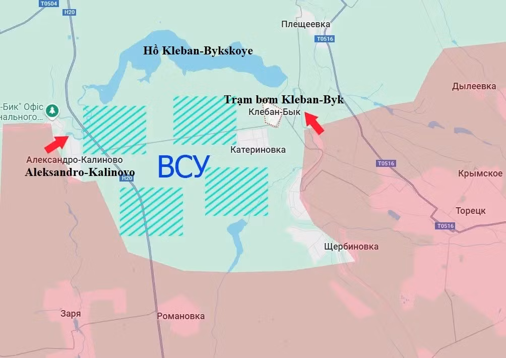 Nhìn trên bản đồ tác chiến, có khả năng các mũi đột kích của RFAF, có khả năng tiếp cận đến hồ chứa nước Kleban-Byk từ phía tây nam (từ đầu cầu của ngôi làng Aleksandro-Kalinovo) và từ phía đông nam (từ đầu cầu của trạm bơm Kleban-Byk) gần Sông Krivoy Torets; có thể nói rằng, quân Ukraine ở những khu vực này đã bị bao vây từ phía đông và phía tây. Còn sau lưng họ là hồ chứa Kleban-Bykskoye.