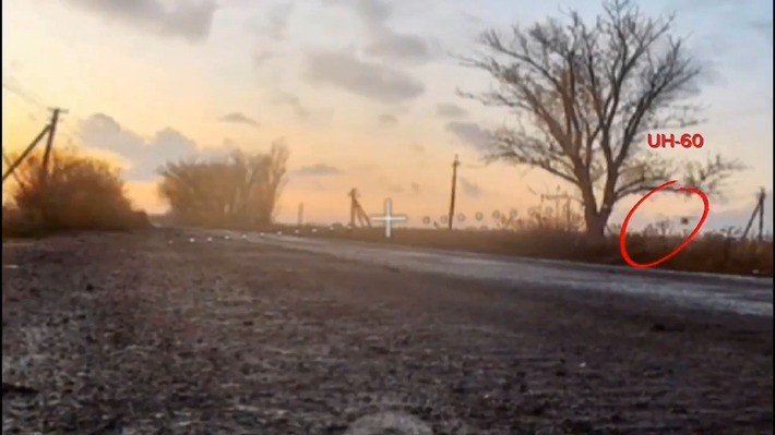 Trang Military Review đã có bài viết về "cuộc đổ bộ trực thăng" ở ngoại ô Pokrovsk. Nhưng có thể kết luận một điều đó là chiến dịch "giải tỏa Pokrovsk và Myrnohrad" do GUR thực hiện đã thất bại, vì vòng vây cũng đã bị khép chặt.