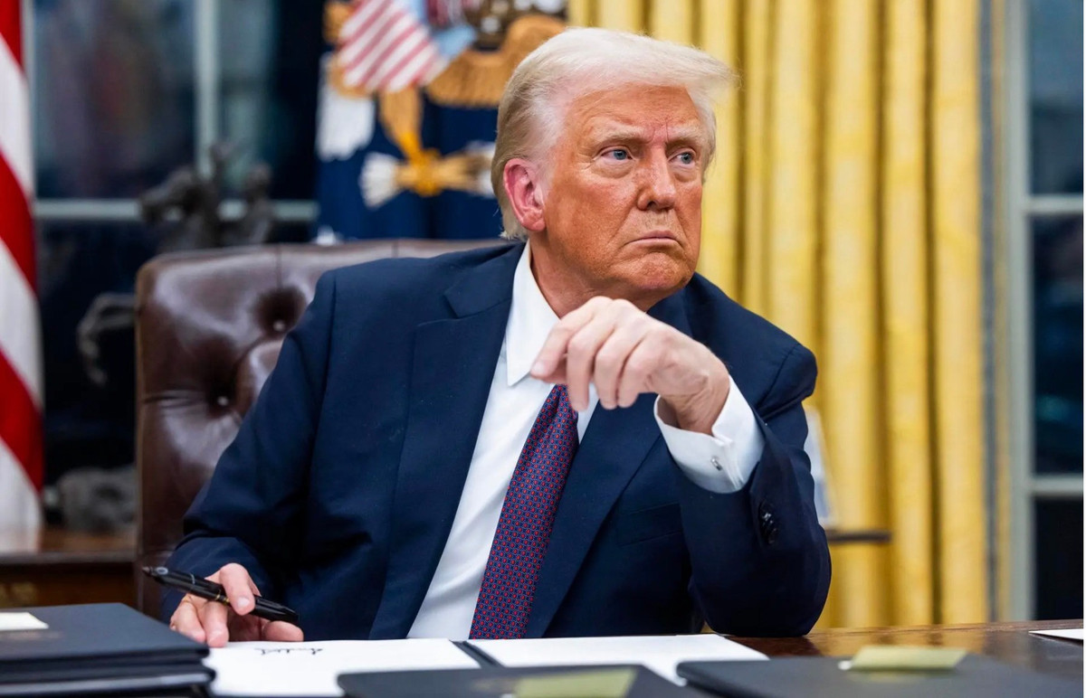 Sau đó, Moskva đổ trực tiếp rủi ro này vào Tổng thống Trump, người đã đưa ra quyết định, giống như vứt bỏ một gánh nặng. Điều này được gọi là "chuyển giao rủi ro"; một bước đi quá thông minh của lãnh đạo Điện Kremlin.