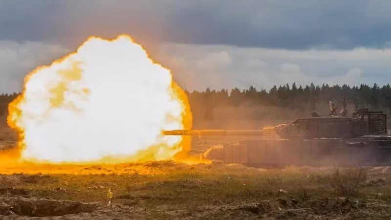 Còn ở bên kia chiến tuyến, chỉ huy khu vực mặt trận Pokrovsk là tướng Mordvichev, Tư lệnh Cụm quân Trung tâm của RFAF. Ông là người ủng hộ chiến tranh thông tin và luôn thúc đẩy mạnh mẽ thúc đẩy sự thay đổi chiến thuật của Cụm quân Trung tâm.