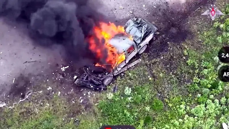 Với việc kiểm soát Staraya Nikolaevka, giúp quân Nga mở rộng khu vực chiếm đóng ở làng Romanivka mà họ chiếm đóng trước đó. Cũng từ đây, cho phép RFAF tấn công quân Ukraine ở Konstantinovka và vùng phụ cận, không chỉ bằng pháo binh mà còn bằng UAV FPV, bao gồm cả UAV điều khiển bằng sợi quang, có phạm vi hoạt động vượt quá 20 km.