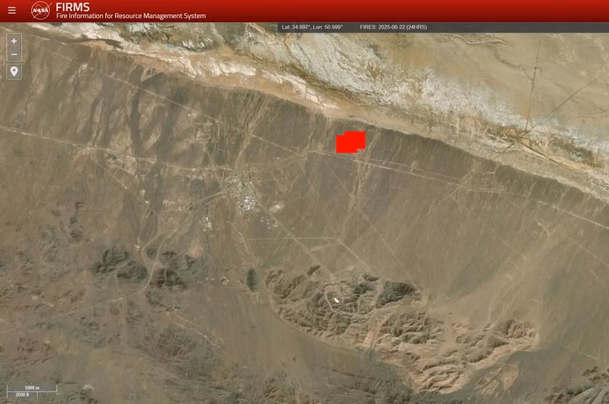 Tuy nhiên, vệ tinh của cơ quan vũ trụ Mỹ NASA, đang ghi nhận một đám cháy trên sườn núi gần phần trên mặt đất của khu phức hợp hạt nhân. Theo một số thông tin, có những trục thông gió ở đó. Rõ ràng, Không quân Mỹ coi đây là nơi dễ bị tấn công nhất, vì bản thân những ống thông gió này là điểm yếu của hầm, giúp bom dễ xuyên thủng các mục tiêu ngầm hơn.