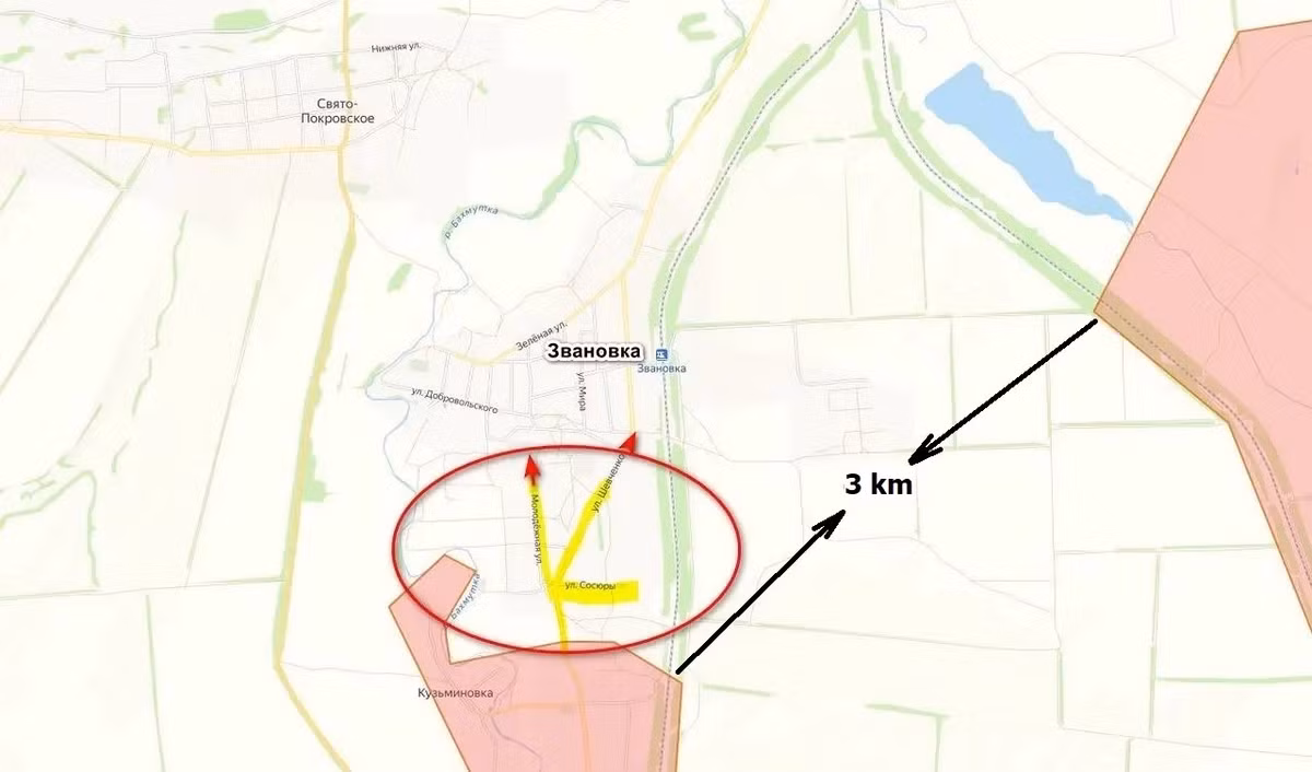 “Hiện miệng của “vạc dầu” vẫn rộng khoảng 3 km, nhưng quân Ukraine gần như không thể phá vỡ vòng vây một cách có tổ chức, do hỏa lực của quân Nga rất mạnh; trong khi quân Ukraine ở đây vẫn chưa nhận được lệnh rút lui”, chuyên gia quân sự Andrei Marochko của Nga đưa tin.