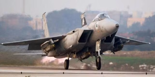 Đêm qua có thông tin Nhà Trắng đã sẵn sàng đưa ra cho Iran một lời đề nghị mang tên "Cơ hội cuối cùng". Đây sẽ là một “tối hậu thư” theo đúng nghĩa đen, nhưng vẫn dựa trên nguyên tắc "làm giàu uranium bằng 0", mà Mỹ mong muốn.