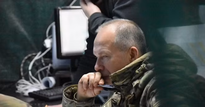 Tại Kharkov, do thiếu dây nổ, công binh Ukraine đã không thể kịp thời rà phá mìn POM-2 do Nga bố trí, gây ra tổn thất nặng cho lực lượng tiếp viện trên Quốc lộ 207. Còn viện Kinh tế Kiev, cho biết việc ngừng cung cấp công nghệ và tài chính từ phương Tây, các tổ hợp công nghiệp quốc phòng Ukraine ​​giảm 82% sản lượng tên lửa và sản xuất UAV bị đình trệ.