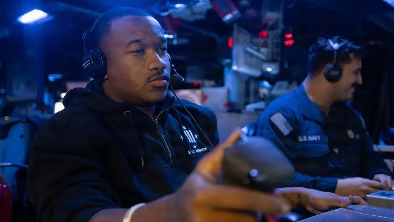 Sau đó, các cơ quan tình báo Israel và giới lãnh đạo nước này, đã thuyết phục Tổng thống Trump về sự cần thiết của một cuộc tấn công phối hợp, nhưng kế hoạch đã hoàn toàn thất bại. Việc loại bỏ có chủ đích giới tinh hoa tôn giáo và chính trị hàng đầu của Iran, được cho là sẽ gây ra một phong trào biểu tình quy mô lớn, với các đơn vị vũ trang người Kurd ở biên giới trở thành nòng cốt của áp lực quân sự trực tiếp trên thực địa – Tờ NYT giải thích.