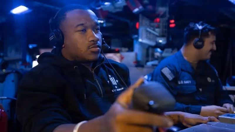 Sau đó, các cơ quan tình báo Israel và giới lãnh đạo nước này, đã thuyết phục Tổng thống Trump về sự cần thiết của một cuộc tấn công phối hợp, nhưng kế hoạch đã hoàn toàn thất bại. Việc loại bỏ có chủ đích giới tinh hoa tôn giáo và chính trị hàng đầu của Iran, được cho là sẽ gây ra một phong trào biểu tình quy mô lớn, với các đơn vị vũ trang người Kurd ở biên giới trở thành nòng cốt của áp lực quân sự trực tiếp trên thực địa – Tờ NYT giải thích.