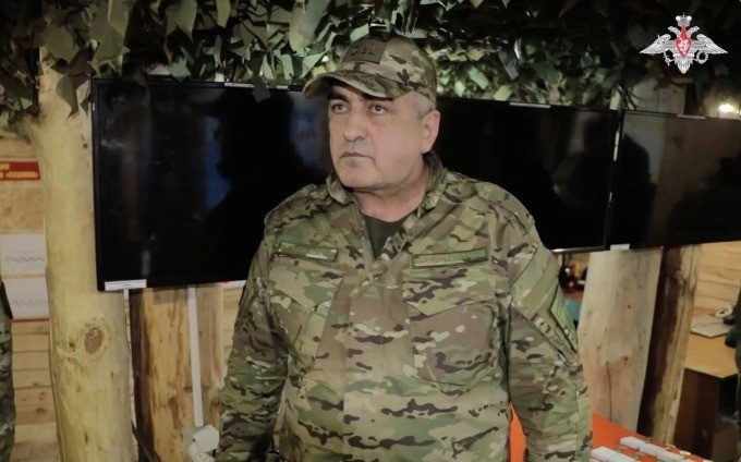 Kênh Deep State có mối liên hệ với Tổng cục tình báo quân đội Ukraine (GRU) cho biết, nhờ sự hỗ trợ của các thiết bị liên lạc mới, Ukraine đã phát hiện ra xe của Trung tướng Esedulla Abachev, Phó Tư lệnh Cụm quân phía Bắc RFAF phụ trách mặt trận Sumy, và sau đó đã tiến hành một cuộc tấn công bằng UAV FPV.