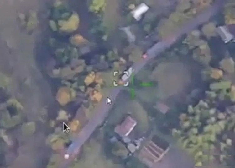 UAV Geranium-2 thường được sử dụng để tấn công các mục tiêu cố định, nhưng lần này việc sử dụng nó để tấn công các đoàn xe đang di chuyển, là một ứng dụng chiến thuật rất thú vị. Rõ ràng, các cuộc tấn công tầm xa của quân đội Nga đã đạt được kết quả tốt.