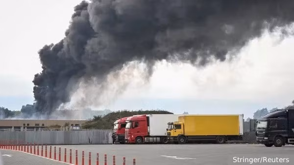 Vào đêm đêm 4, rạng sáng ngày 5/10, quân đội Nga đã tấn công dồn dập vào các tỉnh miền Tây Ukraine, bằng các loại vũ khí tấn công tầm xa như tên lửa hành trình phóng đi từ tàu chiến ở Biển Đen và máy bay ném bom chiến lược Tu-95MS, tên lửa siêu thanh Kinzhal từ máy bay chiến đấu MiG-31K, UAV tự sát tầm xa Gerans từ lãnh thổ Nga.