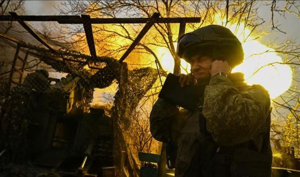 Vào ngày đầu tiên của cuộc tấn công, Lữ đoàn Xe tăng số 5 của Nga đã tiến vào làng Danilivka, cắt đứt trục đường quốc lộ T-0414 dẫn đến tiền tuyến. Con đường này là tuyến đường quan trọng từ thành phố Pokrovs'ke (tỉnh Dnipropetrovsk) đến Huliaipole và cũng là nơi giáp ranh giữa tỉnh Dnipropetrovsk và Zaporizhzhia.