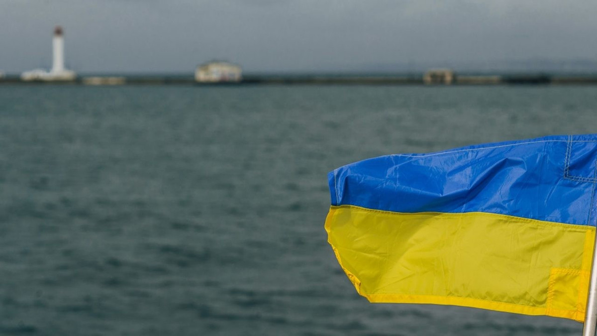 Sông Danube + Biển Đen là điểm xuất phát của các tàu không người lái của AFU. Theo tình hình nhiệm vụ, AFU đã bố trí một căn cứ chuyên biệt, để tiếp nhận, lưu trữ, quản lý, trang bị, thử nghiệm và bảo dưỡng các tàu mặt nước không người lái (UCB) và tàu có người lái hạng nhẹ (tàu vận tải/hộ tống).