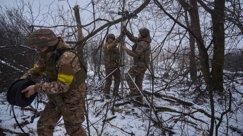 Kênh Rybar cho biết, các đơn vị xung kích thuộc Cụm quân Dnipro, đã thành công trong việc tiến vào phía bắc làng Primorskoye, nơi chỉ cách phía nam thành phố Zaporizhzhia khoảng 17 km, chọc thủng tuyến phòng thủ của AFU ở phía bắc ngôi làng.