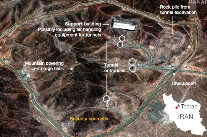 Tờ Times of Israel của Israel đưa tin, Tổng thống Mỹ Donald Trump đã ám chỉ rằng, lực lượng biệt kích Israel đã tiến vào pháo đài ngầm sau cuộc không kích của máy bay ném bom tàng hình B-2 của Mỹ vào cơ sở hạt nhân Fordow của Iran.