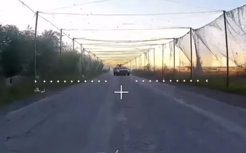 “Cuộc chiến ở Pokrovsk là một cuộc chiến về tiếp tế hậu cần", một binh sĩ Ukraine nói với The Times. Điều đó càng làm gia tăng nhu cầu sử dụng phương tiện mặt đất không người lái để đảm nhiệm vận tải tiền tuyến, giảm rủi ro cho con người.