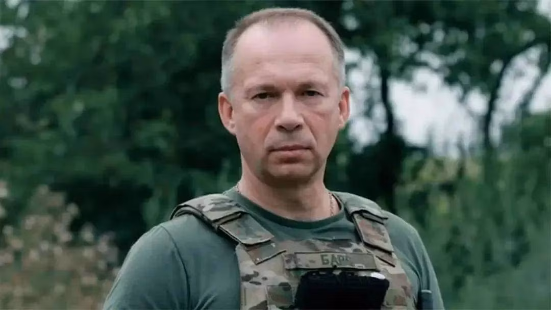 Trong các chiến dịch quân sự gần đây, Tổng tư lệnh quân đội Ukraine, tướng Syrsky, một lần nữa đặt cược danh tiếng cá nhân vào một cuộc phản công mạo hiểm. Để giảm bớt áp lực không ngừng của Nga lên Dobropilya, phía bắc thành phố Pokrovsk, ông đã huy động các đơn vị có khả năng chiến đấu mạnh nhất của Quân đội Ukraine (AFU) vào cuộc phản công này.