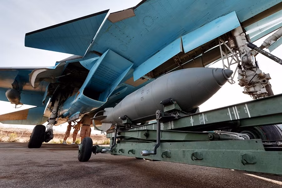 Hiệu suất của máy bay tiêm kích bom Su-34 không chỉ có tác động sâu sắc đến cuộc chiến tranh Nga-Ukraine mà còn mang lại những ý tưởng chiến thuật mới cho các cuộc chiến tranh quy mô lớn trong tương lai, khi khả năng chiến đấu hiệu quả, việc sử dụng số lượng lớn bom dẫn đường và năng lực sản xuất mạnh mẽ, sẽ là những lợi thế cốt lõi của các cuộc không kích của Nga.