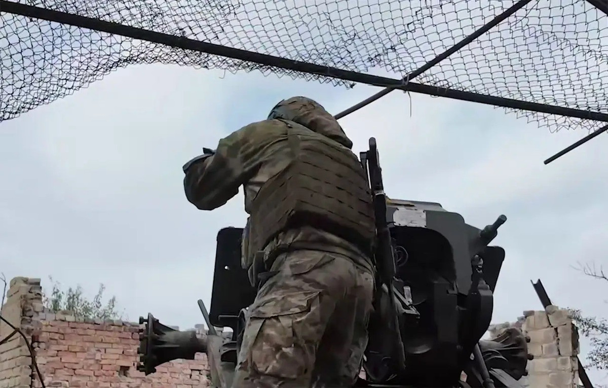 View - Hai cánh quân của Nga vượt sông ồ ạt tiến vào Dnipropetrovsk | Báo Tri thức và Cuộc sống - TIN TỨC PHỔ BIẾN KIẾN THỨC 24H