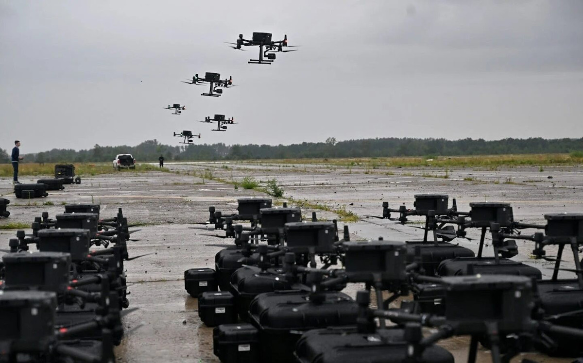 Hình thức chiến tranh trong tương lai đang phát triển nhanh chóng theo hướng không người lái và thông minh. Bất kỳ ai có thể dẫn đầu trong việc xây dựng một hệ thống chiến đấu không người lái hoàn chỉnh, sẽ có thể nắm quyền chủ động trên chiến trường.