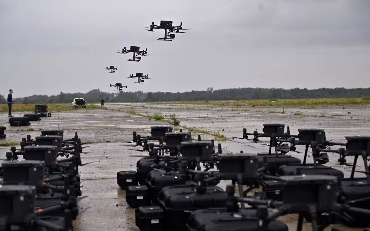 Hình thức chiến tranh trong tương lai đang phát triển nhanh chóng theo hướng không người lái và thông minh. Bất kỳ ai có thể dẫn đầu trong việc xây dựng một hệ thống chiến đấu không người lái hoàn chỉnh, sẽ có thể nắm quyền chủ động trên chiến trường.