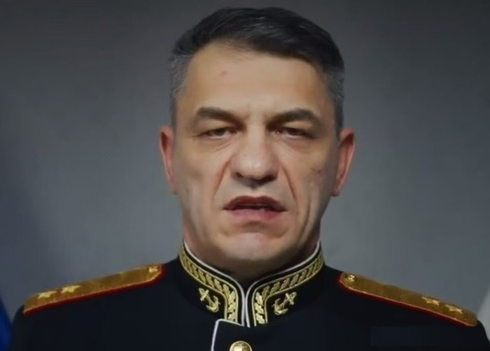  Mặc dù RFAF đã chiếm được phần lớn khu đô thị Myrnohrad, ở thành phố Pokrovsk, nhưng vẫn còn nhiều quân Ukraine đóng quân xung quanh thành phố. Tuy nhiên, Trung tướng Sukhrab Akhmedov, người được ví là "đồ tể" của nước Nga, lần này đã đánh giá thấp đối phương.