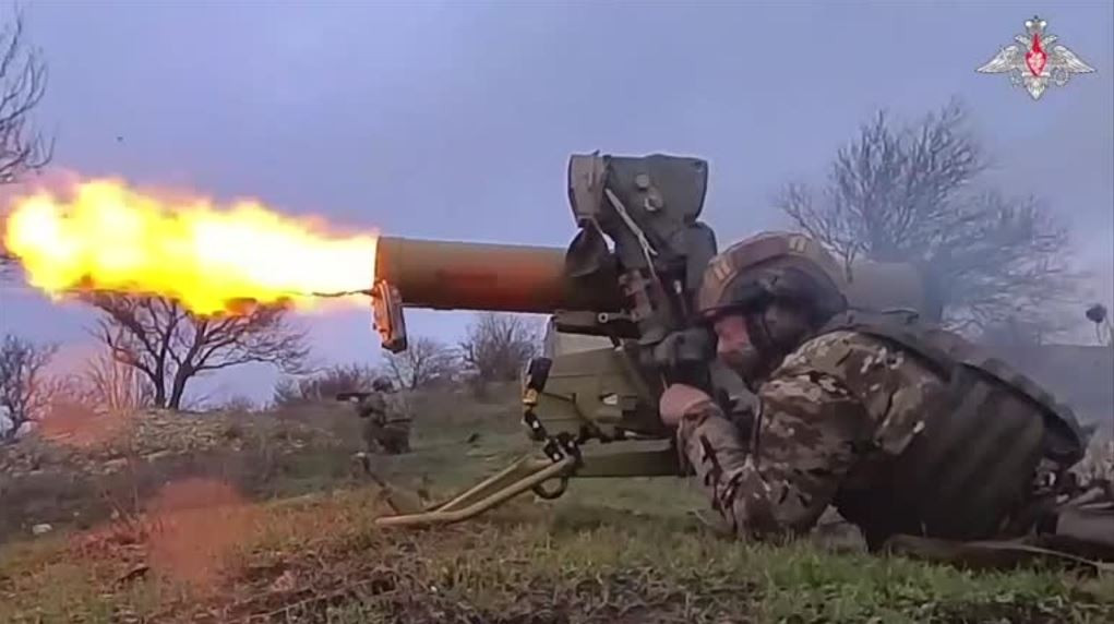 Cho đến nay, vẫn chưa có thông tin chính thức nào từ Bộ Quốc phòng Nga về việc RFAF kiểm soát ngôi làng Plavni. Nhiều khả năng, quân Nga có thể đang tiến hành các cuộc truy quét đối với quân Ukraine, còn ẩn nấp trong ngôi làng này.