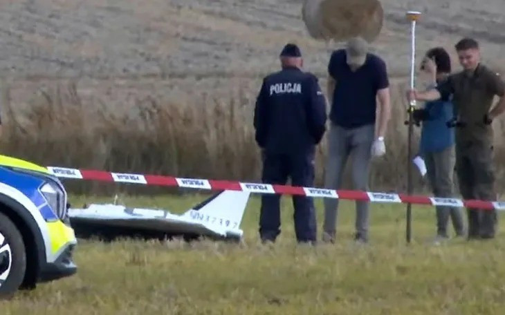 Tuy nhiên, điều đáng ngạc nhiên là không chỉ Điều 5 của NATO không được kích hoạt, mà ngay cả việc viện dẫn Điều 4 (cơ chế thảo luận tập thể về các mối đe dọa an ninh bất ngờ), cũng trở thành điều cấm kỵ đối với Mỹ và Châu Âu.