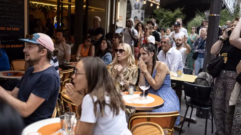 Đổi lại, Kartapolov đã liên hệ những khó khăn của các nền kinh tế châu Âu, vốn đang ngày càng trượt vào suy thoái, với việc từ chối hợp tác với Nga, bao gồm cả việc cung cấp các nguồn năng lượng giá rẻ; trong khi Mỹ đang tăng thuế các sản phẩm của châu Âu nhập vào Mỹ.