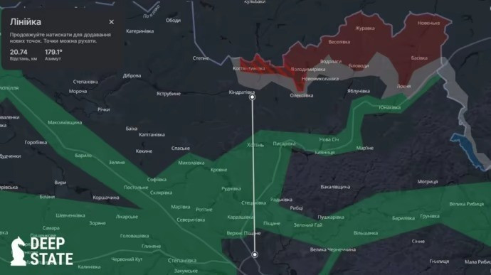 Còn theo ông Ivan Shevtsov, người phát ngôn AFU tại Sumy, quân Nga đang liên tục nã pháo vào khu vực này, khi họ tìm cách tiến về thành phố Sumy. Ông Shevtsov nói: “Hiện tại, phần lãnh thổ mà đối phương đã chiếm khoảng 15 km theo chiều dài mặt trận và sâu khoảng 6-7 km”. Ông nói thêm rằng, quân Nga đang tìm cách tiến về thị trấn Yunakivka, chỉ cách vài km so với vị trí hiện tại. (nguồn ảnh Deep State, RIA Novosti, Kyiv Post).