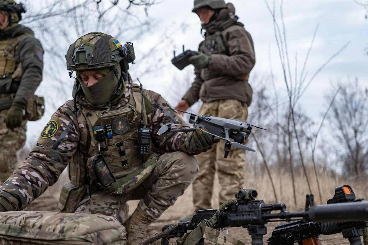 Nếu RFAF phát động một cuộc tấn công toàn diện vào Chernihiv trong thời điểm này, AFU rất khó khăn trong phòng thủ, khi các lực lượng dự bị đã tung vào các mặt trận Donetsk, Kharkov, Dnipropetrovsk và gần đây là Zaporozhye; trong khi viện trợ vũ khí của phương Tây suy giảm nghiêm trọng.