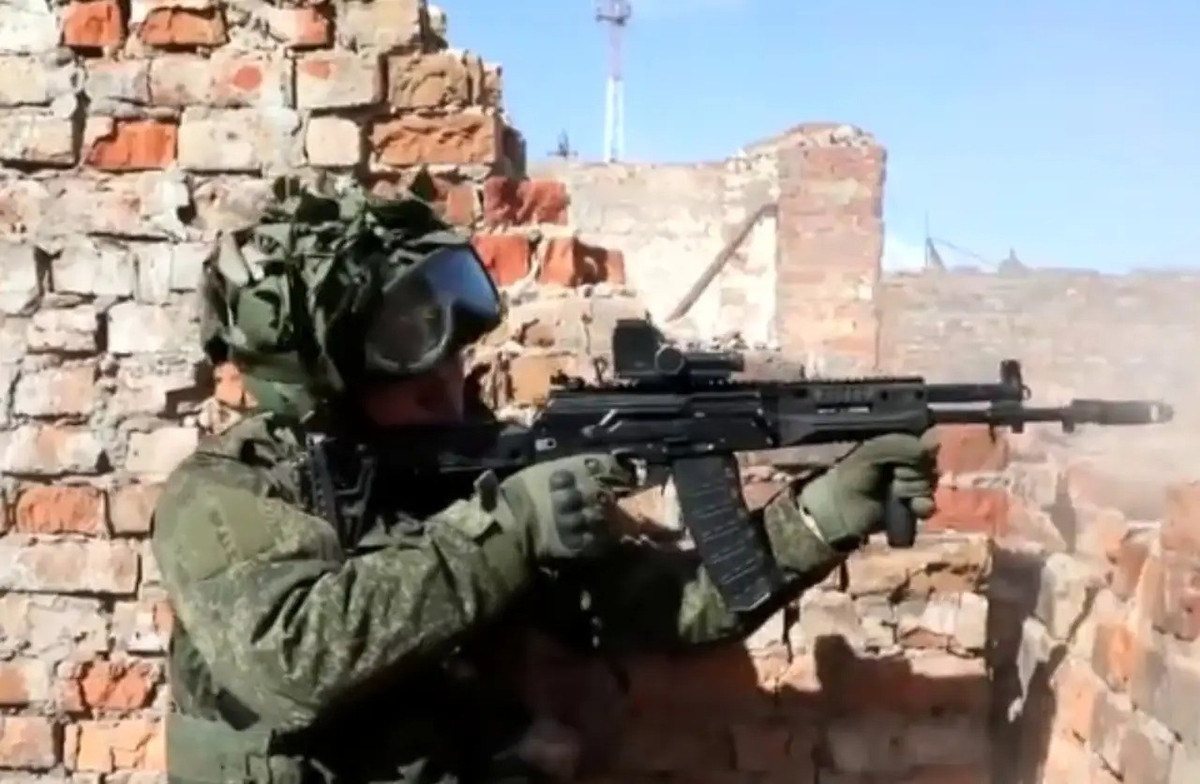 Hiện tại, không có thông tin về binh lính của quân đội Triều Tiên trên lãnh thổ Nga; có thể một số trong số họ vẫn tiếp tục ở khu vực Kursk và cũng đang được huấn luyện tại thao trường của RFAF. Theo một số thông tin trên mạng xã hội, một số binh lính Triều Tiên sau khi tham chiến ở Kursk, đã trở về Triều Tiên để truyền thụ kinh nghiệm chiến đấu, cho các đơn vị trong nước.