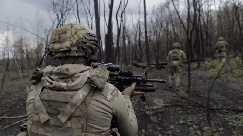 Các chuyên gia phương Tây cho rằng, nếu khu vực được chỉ định trước đây là cơ sở của vành đai phòng thủ mạnh nhất của AFU, thì hiện nay tuyến phòng thủ mới của AFU thực tế cần phải được xây dựng xa hơn về phía tây. Tuyến phòng thủ thực sự phải dựa trên Pavlograd và các nút giao thông chính khác của vùng Dnepropetrovsk.