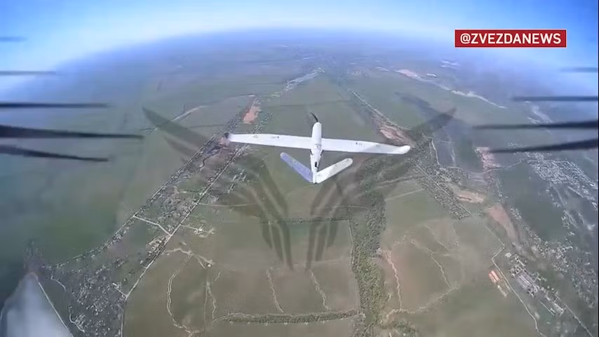 Ban đầu, các đơn vị Rubicon hoạt động theo hướng chiến trường Sumy-Kursk. Các đơn vị này sử dụng nhiều loại UAV khác nhau, bao gồm UAV trinh sát tầm trung, UAV tự sát lảng vảng Lancet, UAV tấn công Molniya, UAV FPV điều khiển bằng sợi quang và UAV FPV tầm xa.