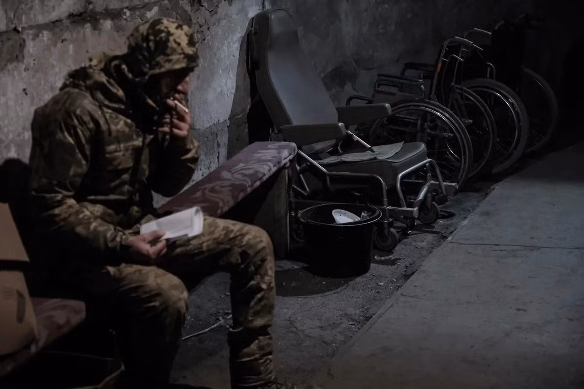 Theo chuyên gia Trương Hồng, nhà nghiên cứu tại Viện Nghiên cứu Nga, Đông Âu và Trung Á, thuộc Viện Hàn lâm Khoa học Xã hội Trung Quốc, đánh giá, trận Chasov Yar là một hình ảnh thu nhỏ của cuộc xung đột Nga-Ukraine. Cả hai bên đã bước vào giai đoạn tiêu hao, không có kỹ năng chiến đấu, chỉ dựa vào đầu tư liên tục và thương vong dai dẳng.