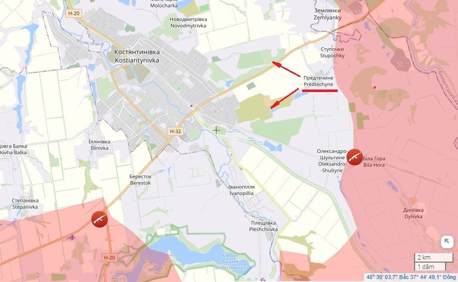  Ở phía nam đường cao tốc N-32, sau khi đẩy lùi quân Ukraine khỏi các điểm cao trên các khu vực phía bắc và phía tây Predtechino, quân Nga đã đột phá vào hệ thống phòng thủ của đối phương ở ngoại ô phía đông nam Konstantinovka.