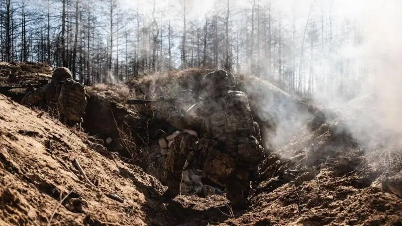 Cuộc phản công này của AFU thực chất có hai mục đích: một mặt, họ muốn phá vỡ tuyến phòng thủ của RFAF và khiến quân Nga hoảng loạn; mặt khác, họ có thể muốn giải cứu Lữ đoàn 79 Ukraine đang bị mắc kẹt tại Mylolyubivka. Nhưng hiện vẫn chưa có thông tin chính xác về việc ai đang thực sự kiểm soát Mylolyubivka.