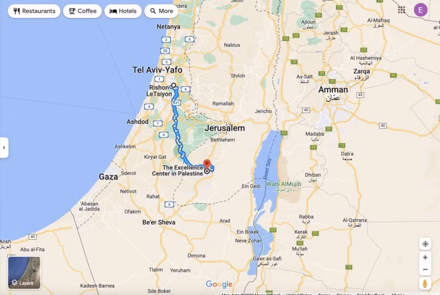 Sân bay quốc tế Ben Gurion ở Tel Aviv cách Vịnh Ba Tư khoảng 1.500 km. Một máy bay tiếp nhiên liệu KC-135 bay với tốc độ 800 km/h sẽ mất gần bốn giờ cho chuyến bay khứ hồi, tiêu thụ gần 40 tấn nhiên liệu, tương đương với lượng nhiên liệu của bốn đến năm máy bay chiến đấu F-15.