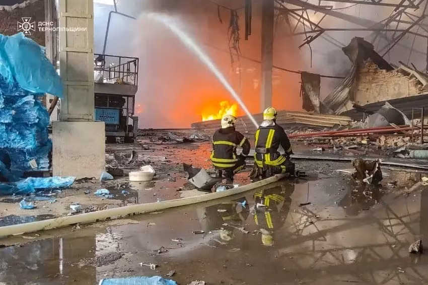 Trong thông báo chính thức của Bộ Quốc phòng Nga, về cuộc tấn công trả đũa vào lãnh thổ Ukraine vào tối 6/6 cho biết: "Các mục tiêu được chỉ định đã bị đánh trúng, mục đích chiến dịch tấn công trả đũa lần 1 đã đạt được; nhưng chiến dịch chưa dừng tại đây".