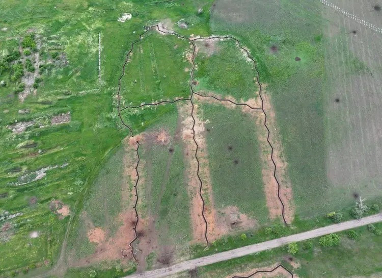 Theo Trung tá Bohdan Shevchuk, lý do cụ thể khiến ông bị sa thải đó là đơn vị ông có nguy cơ bị bao vây, nên ông tự quyết định ra lệnh cho đơn vị rút lui; điều này khiến Tổng thống Zelensky và Tổng tư lệnh Syrsky không hài lòng. Nói một cách đơn giản, ông chấp nhận mất trận địa và tổ chức cho đơn vị rút lui để bảo đảm an toàn, mà không chờ lệnh của cấp trên.