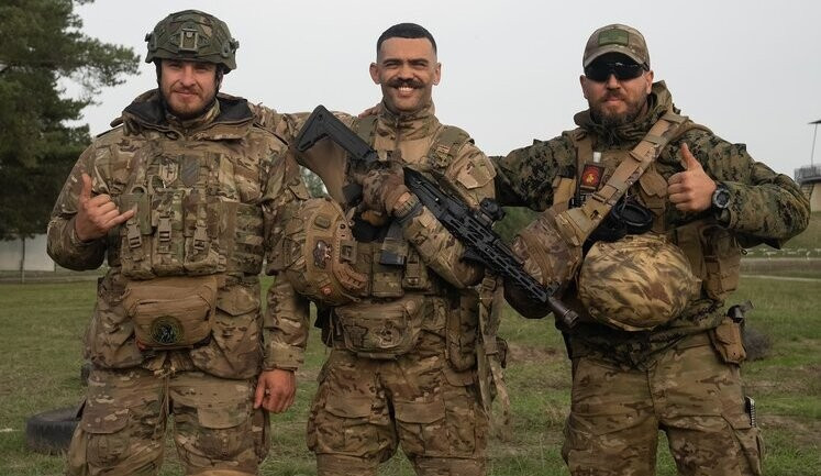 Theo quan điểm của chỉ huy Lữ đoàn tấn công số 59, việc ông tự ý ra lệnh cho đơn vị rút lui, điều này nhằm tránh tổn thất. Nhưng theo quan điểm của lãnh đạo AFU, đơn vị có thể hy sinh nhưng không thể để mất lãnh thổ. Nếu cứ tự ý rút lui thì đơn vị bạn sẽ ra sao? Chiến trường sẽ như thế nào, nếu quân đội Nga nắm bắt cơ hội để liên tục đột phá?