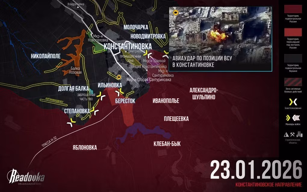 Trước đó, RFAF đã tiến đến sườn phía bắc của Konstantinovka, kiểm soát một phần đáng kể của làng Novodmitrovka; trong khi đó trên hướng nam, các hoạt động tác chiến của Nga cũng phát triển mạnh. Theo kênh Readovka, Cụm quân Nam RFAF đã tiến đến các tuyến bàn đạp xuất phát ở phía nam Konstantinovka.